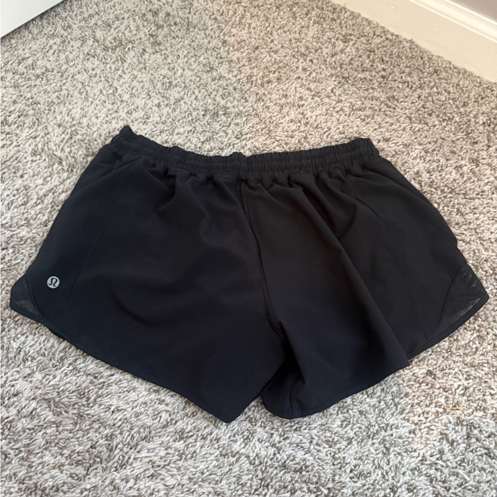 Hotty Hot Lululemon shorts low rise - Picture 2 of 3